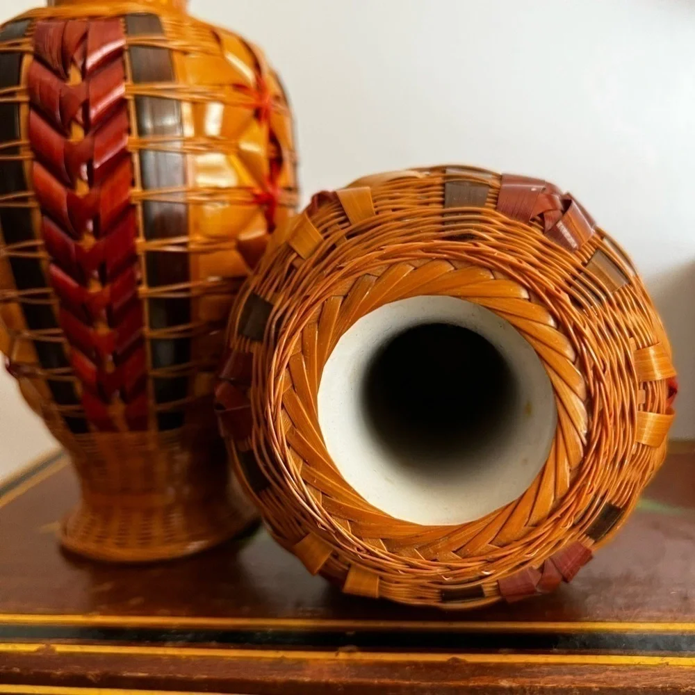 Vintage woven Chinese vase. - Picture 4 of 5